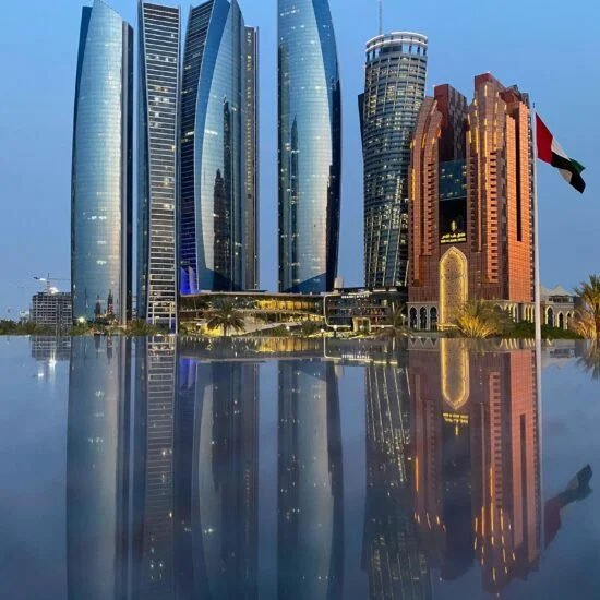 مميزات الاقامة الذهبية في الإمارات.